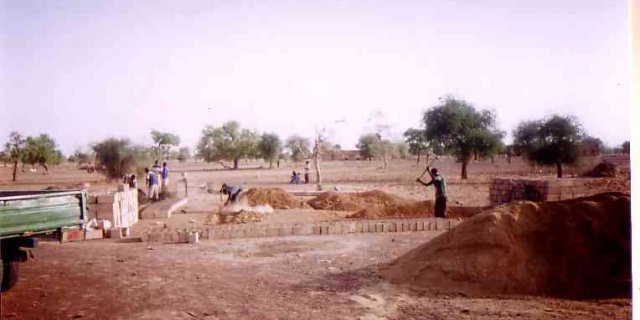 Fase di realizzazione delle fondamenta