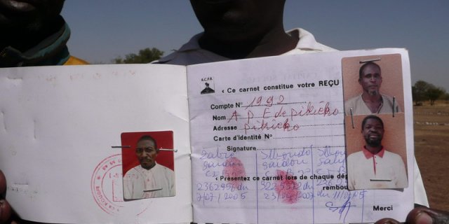 Libretto a risparmio del comitato dei genitori che gestisce il refettorio