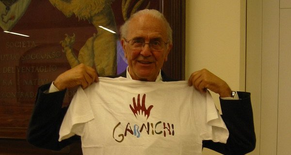 Emilio Ravel la voce RAI del Palio